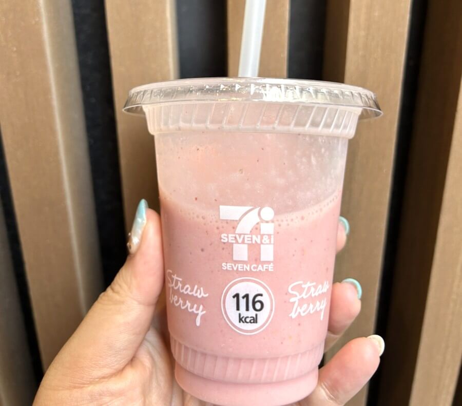 イチゴバナナソイスムージー